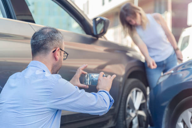 Professional Commercial Auto Insurance technician working in Acalanes Ridge, CA